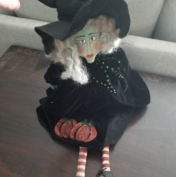 Folk Art Green Witch, Velvet Black Dress w/Painted on Pumpkins. - Picture 1 of 11